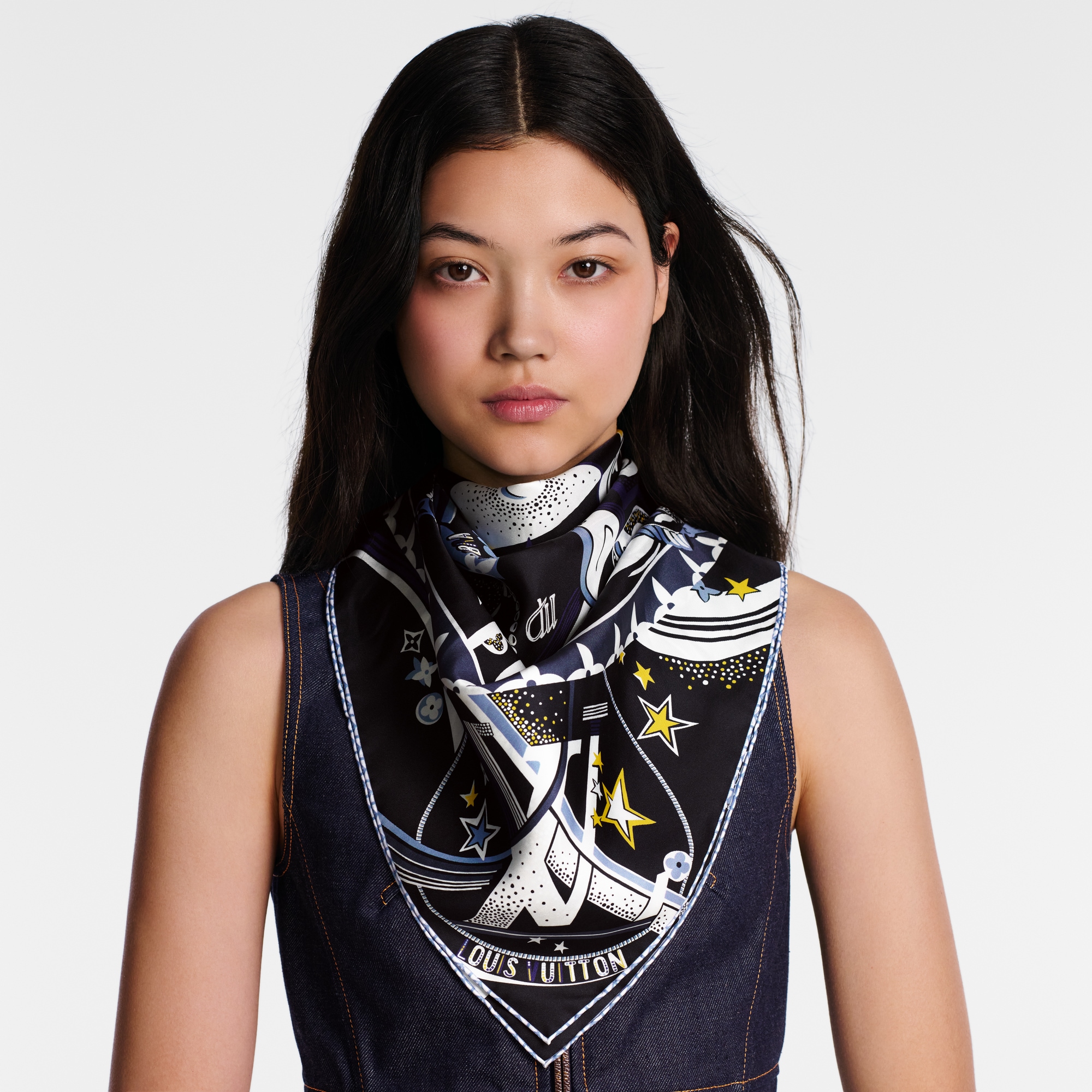LV Star Sign Square 90 S00 - Women - Accessories | LOUIS VUITTON ®